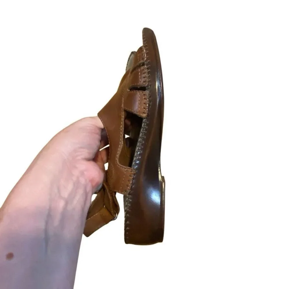 Naturalizer upper leather Miami size 7 1/2 torsey sandal with slight heel brown